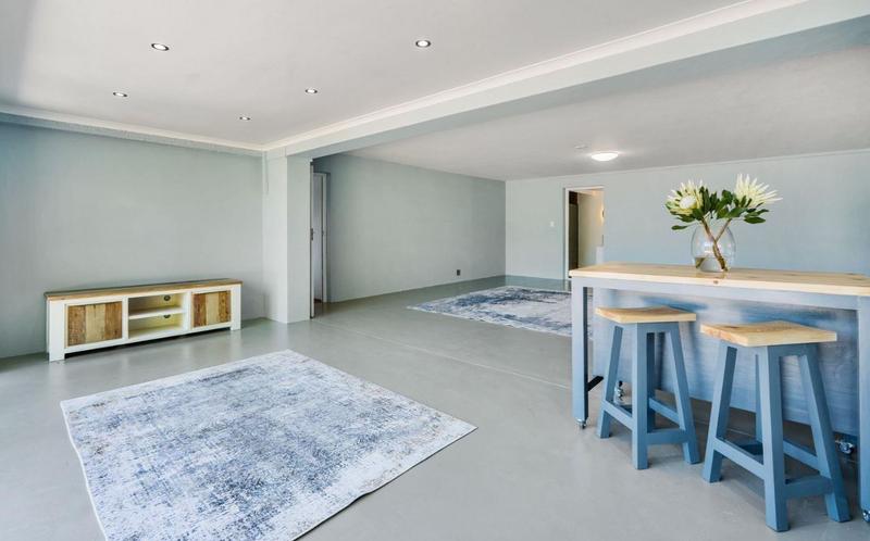 5 Bedroom Property for Sale in Hout Bay Western Cape